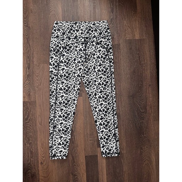 Zyia Active Brilliant Hi Rise 7/8 Leggings Snow Leopard Size 12 - Picture 5 of 7